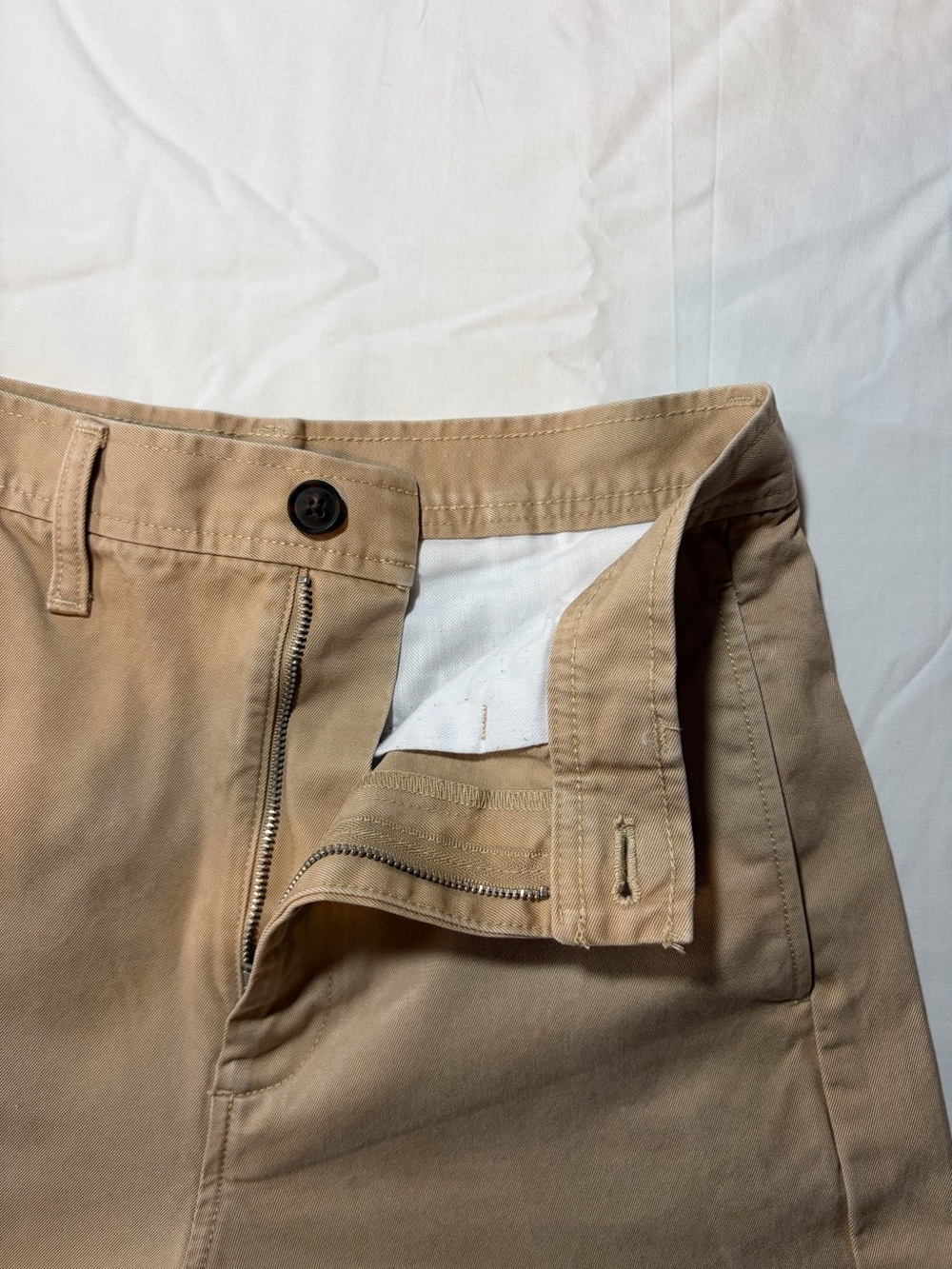 Classic Women’s Tan Chino Pants - Versatile Everyday Wear